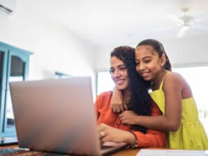 Student and parent learning online