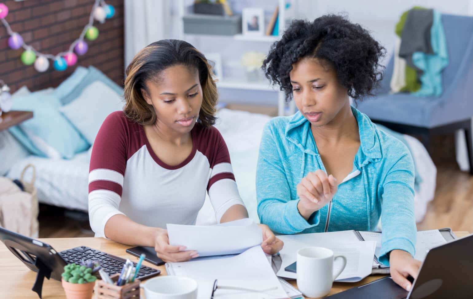 Student and parent doing research