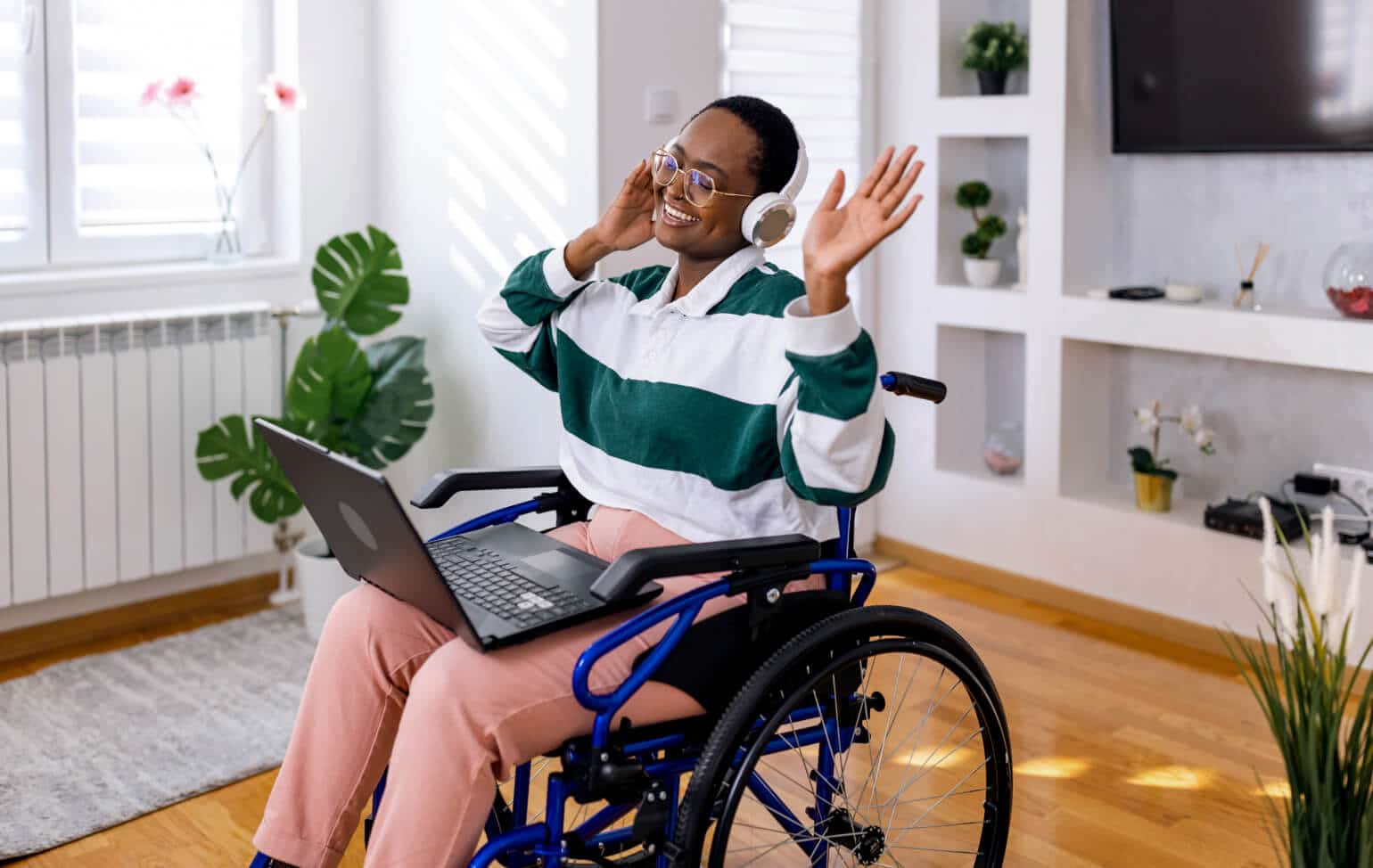 Disabled student learning online